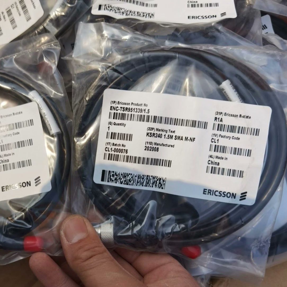 Ericsson ENC-TSR951339/1.5 1.5M SMA M-NF GPS Cable TSR951339 3 rotated - Ericsson ENC-TSR951339/1.5 1.5M SMA M-NF GPS Cable